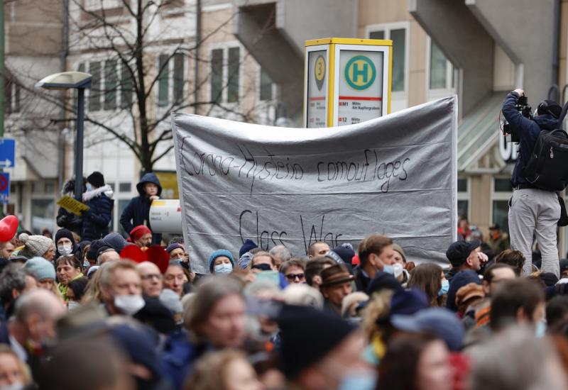 Širom Njemačke prosvjedi zbog mjera protiv COVID-19 - Širom Njemačke protesti zbog mjera protiv COVID-19